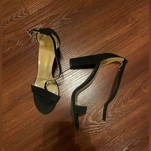 Black Dream pairs high heels